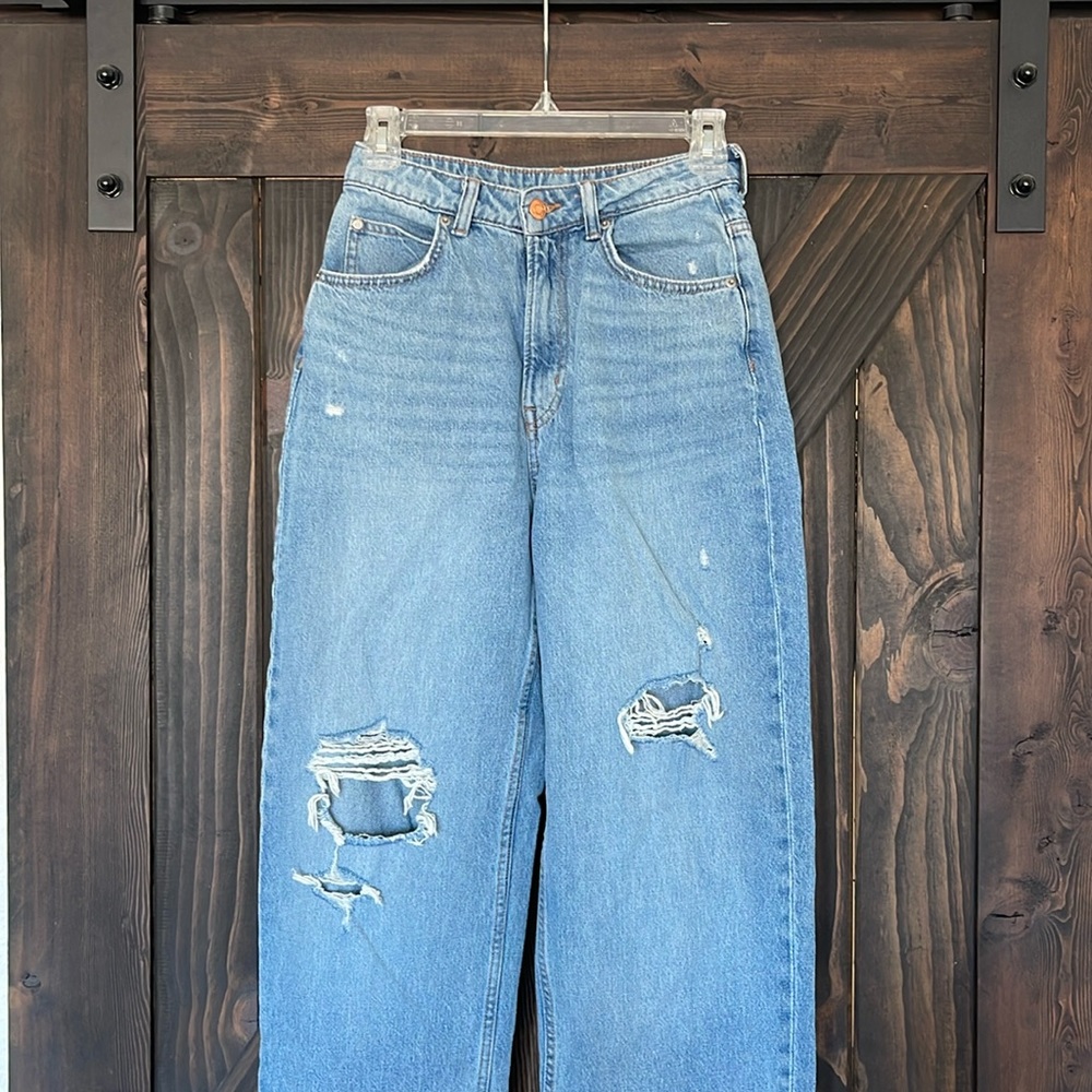 Ultra High Waist 90s Baggy Jeans, American Eagle, womens size 2 regular